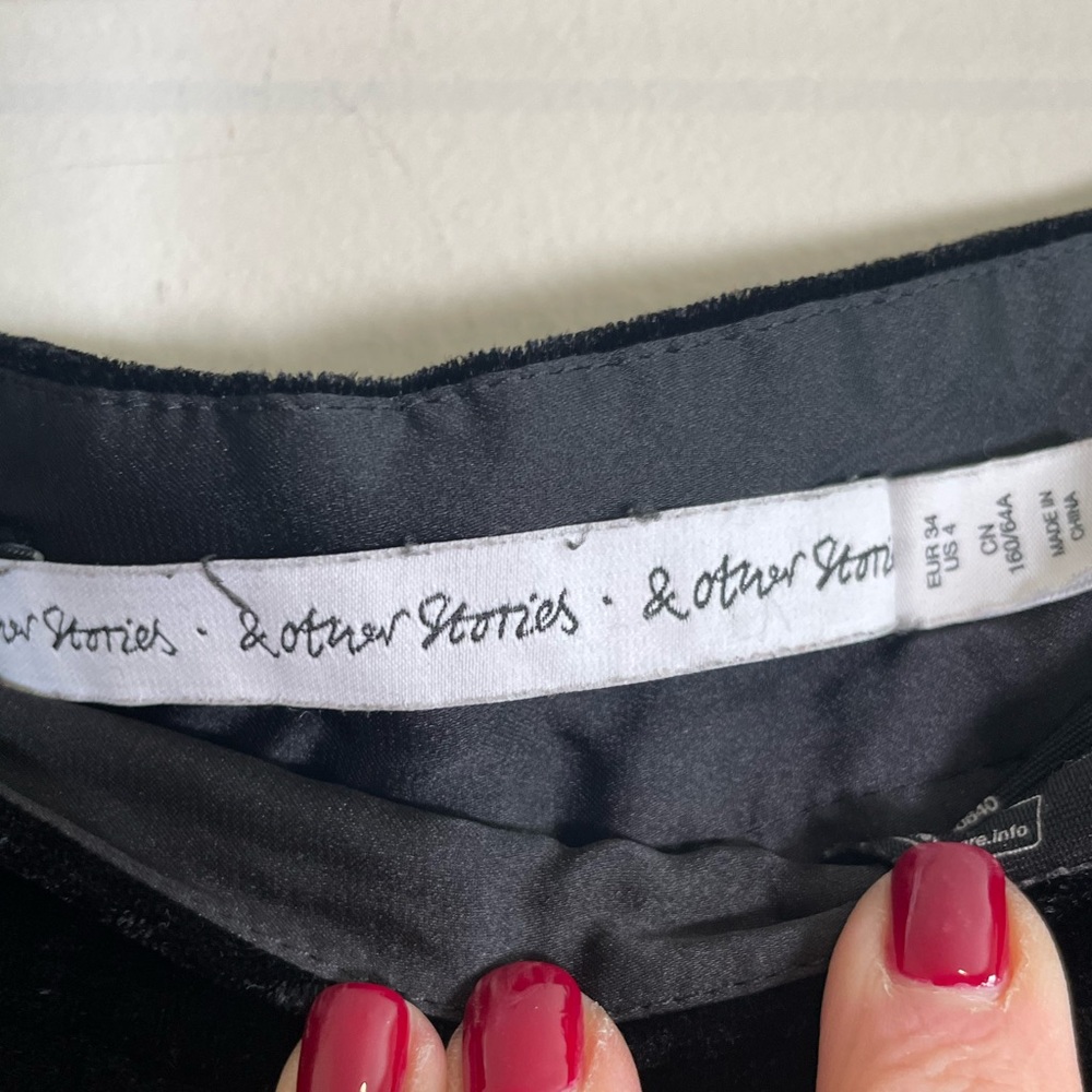 & Other Stories black velvet wide leg crop high waist culottes pants Women’s 4 - Picture 7 of 16